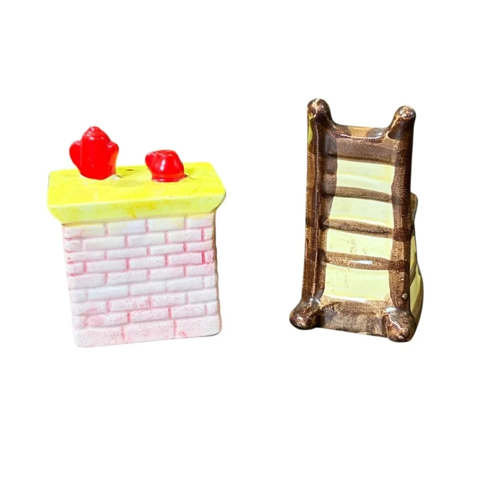 Vintage Ceramic Stove and Rocking Chair Salt Pepper Shaker‎ Set Japan Novelty